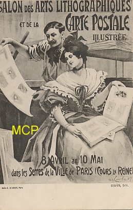 Carte postale présentant le salon des arts lithographique et de la carte postale illustrée, qui se déroulait à Paris, en 1904. Cette carte est exposée dans le musée de la carte postale à Antibes.