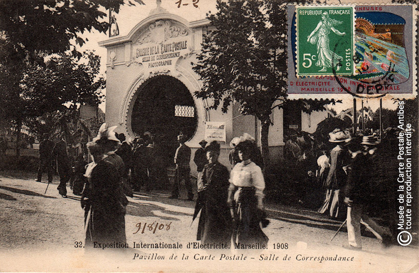Pavillon galerie de la Carte Postale à Marseille en 1908.