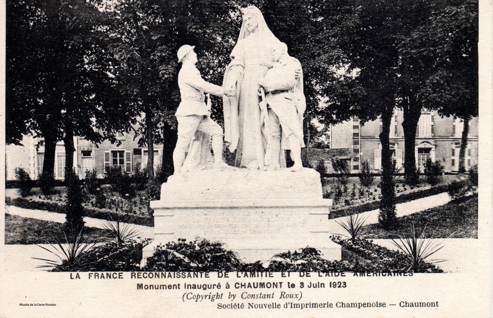 Carte postale représentant l'inauguration du monument de l'Amitié Franco-Américaine, à Chaumont.