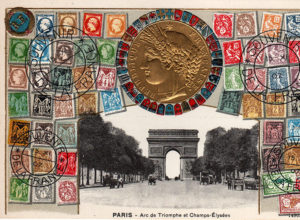 Carte postale représentant l'arc de triomphe des Champs Elysées à Paris, issue de l'exposition temporaire sur les Arcs de triomphe au Musée de la Carte Postale.