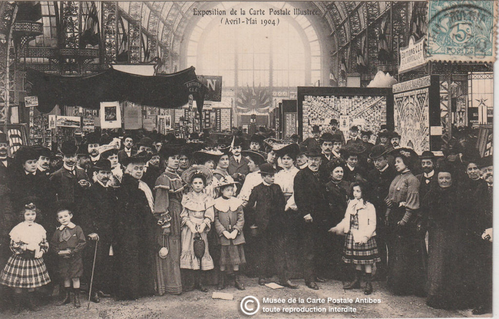 Carte postale photo de l'exposition de la carte postale illustrée en 1904.